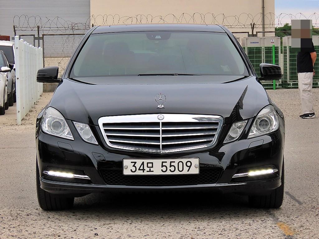 Mercedes Benz E class E200 CGI