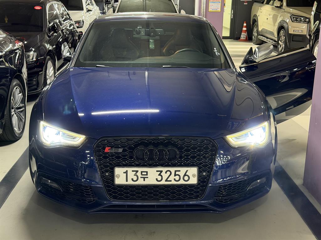 Audi S5