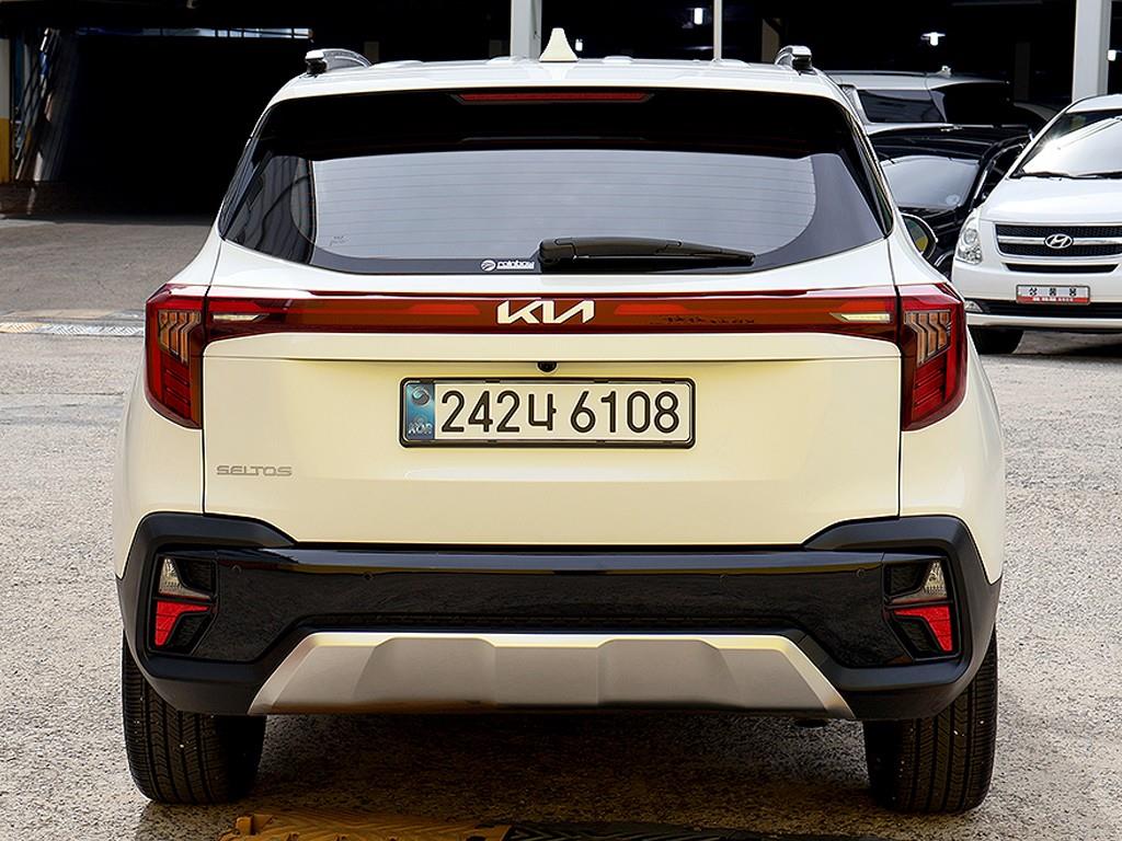 KIA Seltos - Vista 3