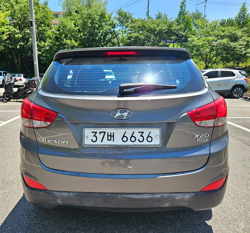 HYUNDAI Tucson - Vista 5