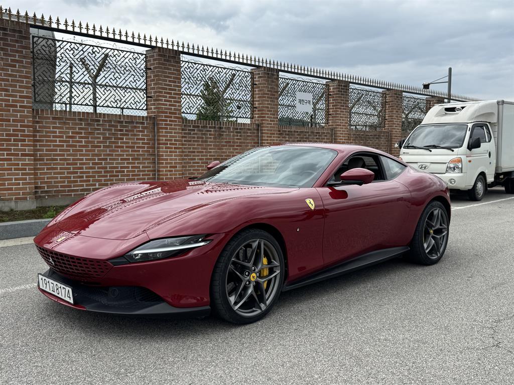 Ferrari roma