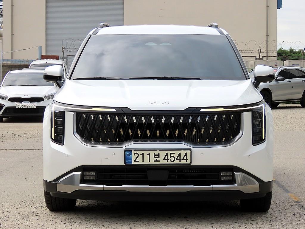 KIA Carnival 2024 — Zona Franca Iquique