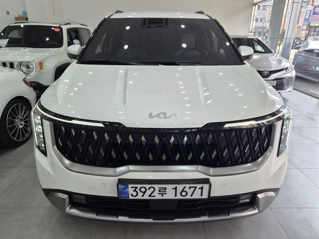 KIA Carnival 2025 — Zona Franca Iquique