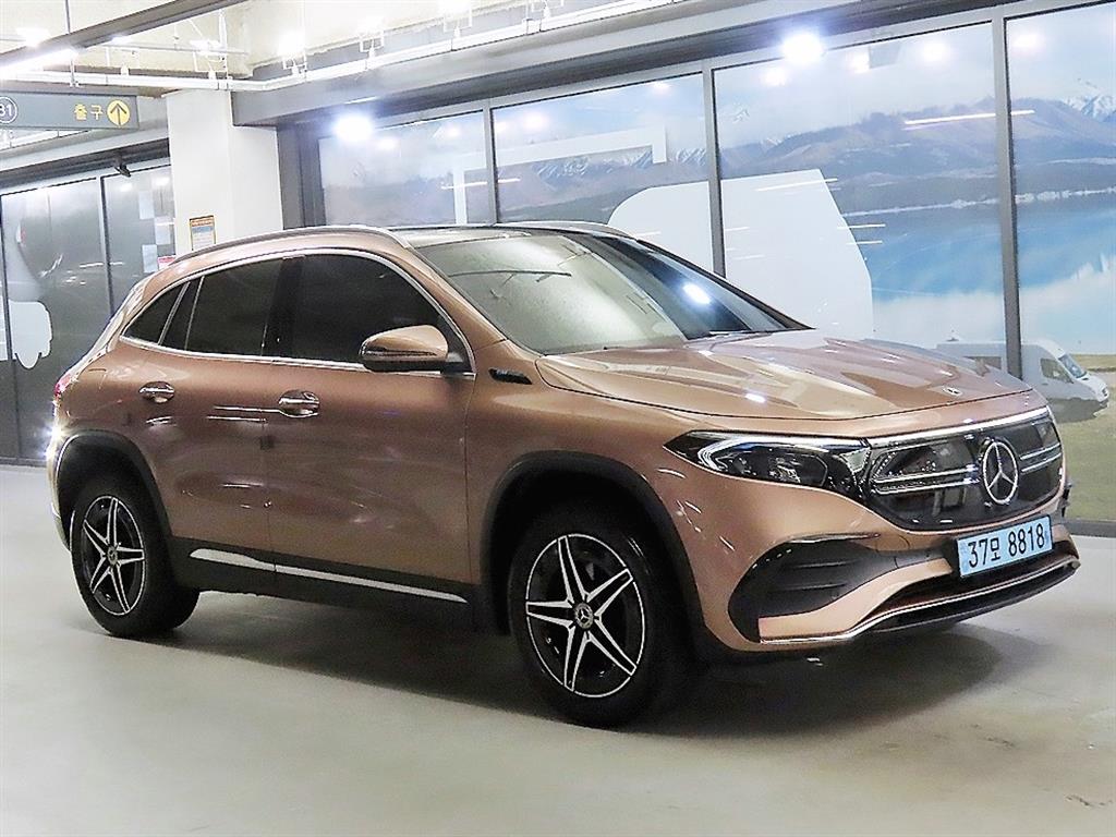Mercedes Benz EQA