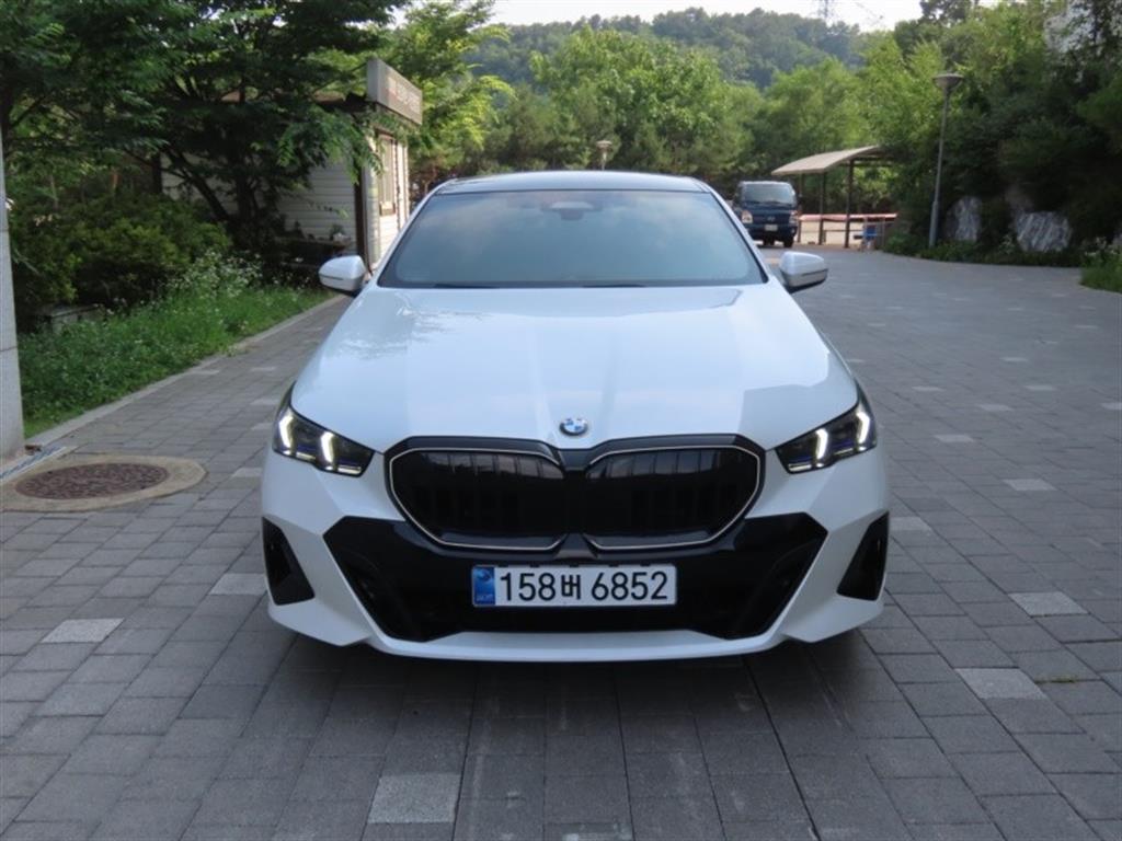 BMW 5 Series 2025 — Zona Franca Iquique