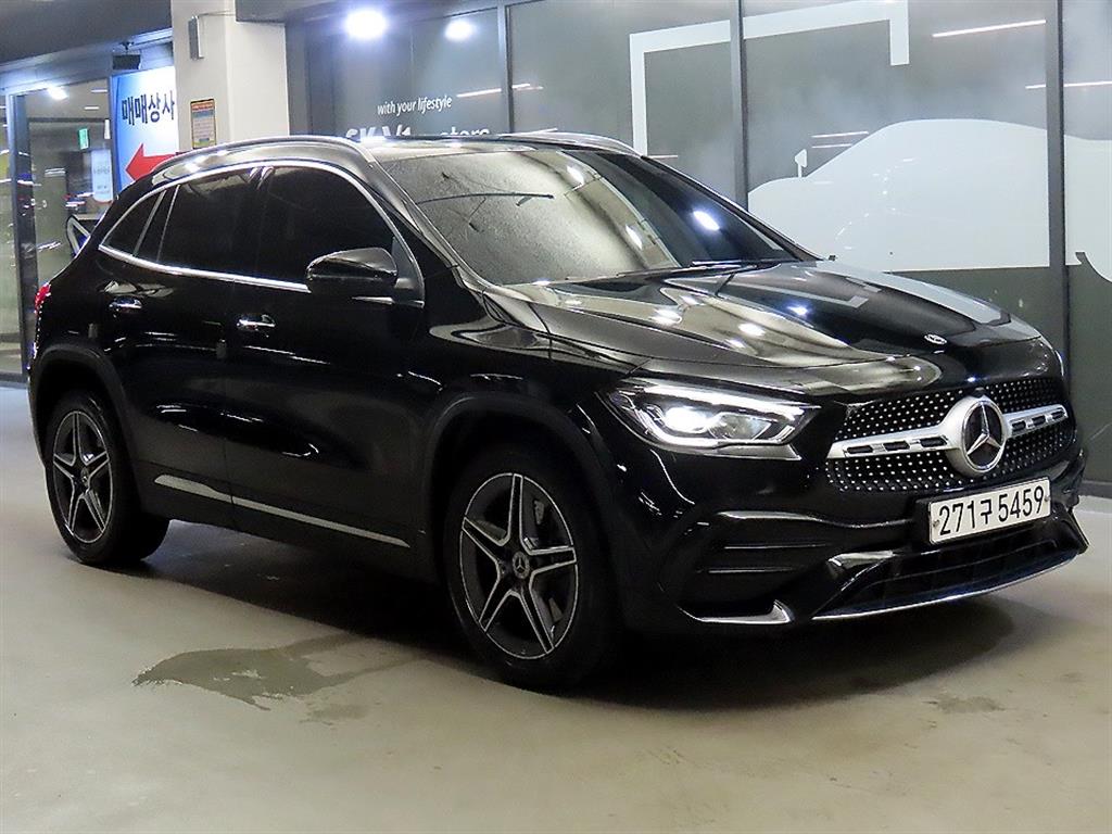 Mercedes Benz GLA Class