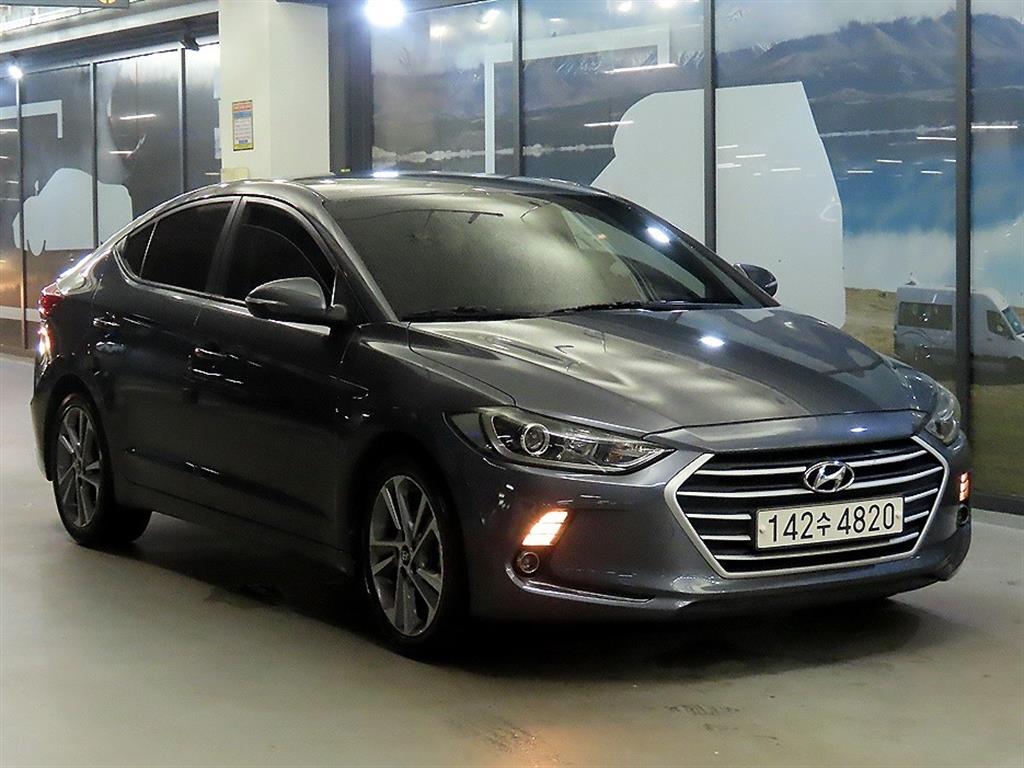 HYUNDAI Avante