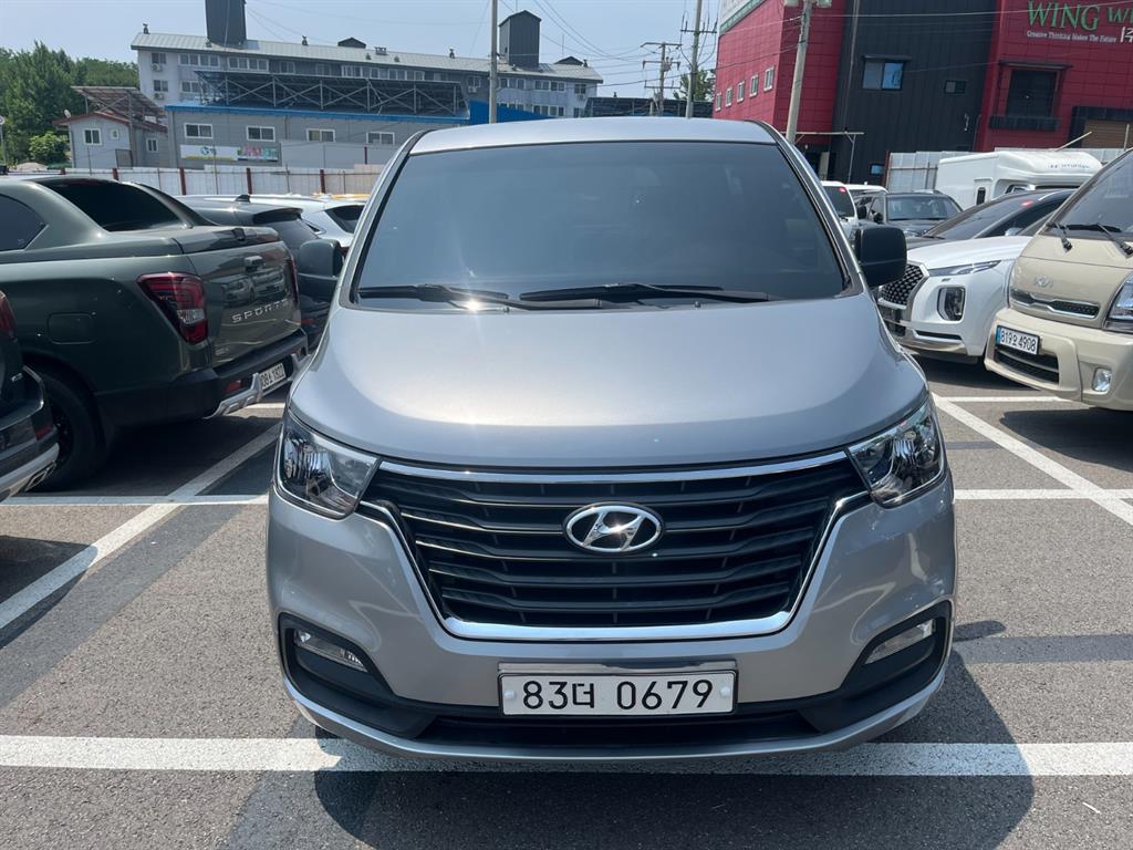 HYUNDAI Starex 2020
