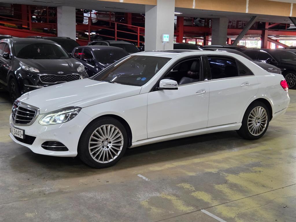 Mercedes Benz E class E300 Elegance