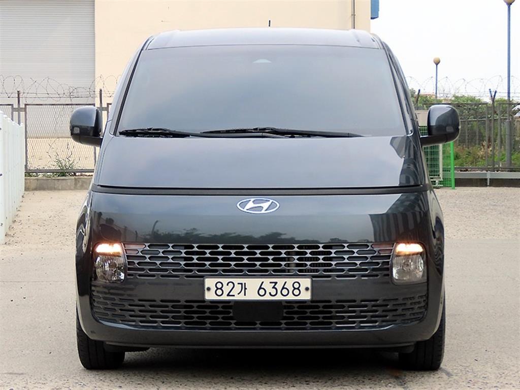 HYUNDAI Staria 2021 — Zona Franca Iquique