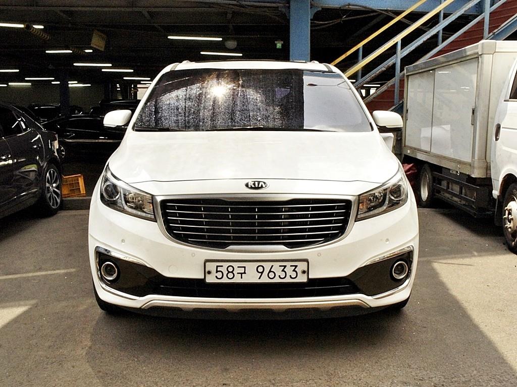 KIA Carnival 2016 — Zona Franca Iquique