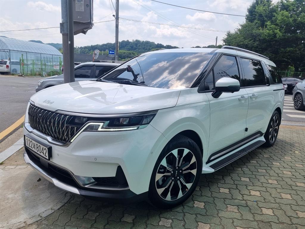 KIA Carnival 2023