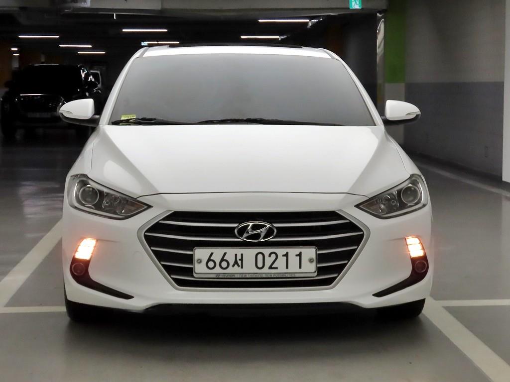 HYUNDAI Avante