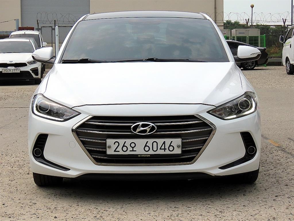 HYUNDAI Avante
