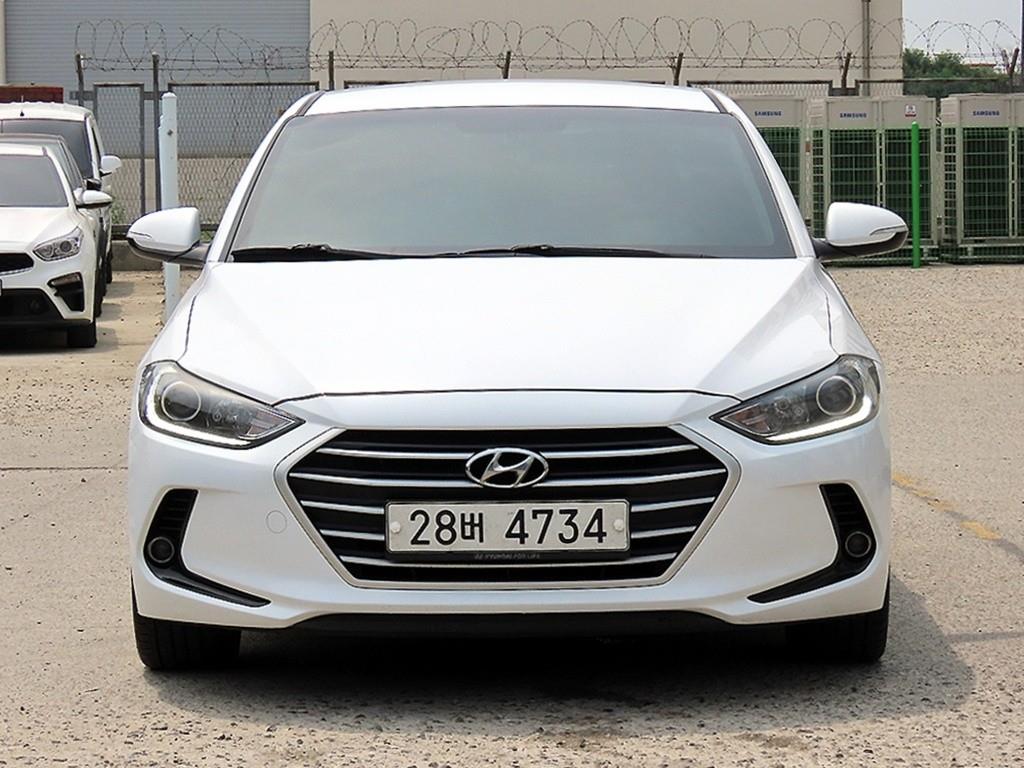 HYUNDAI Avante