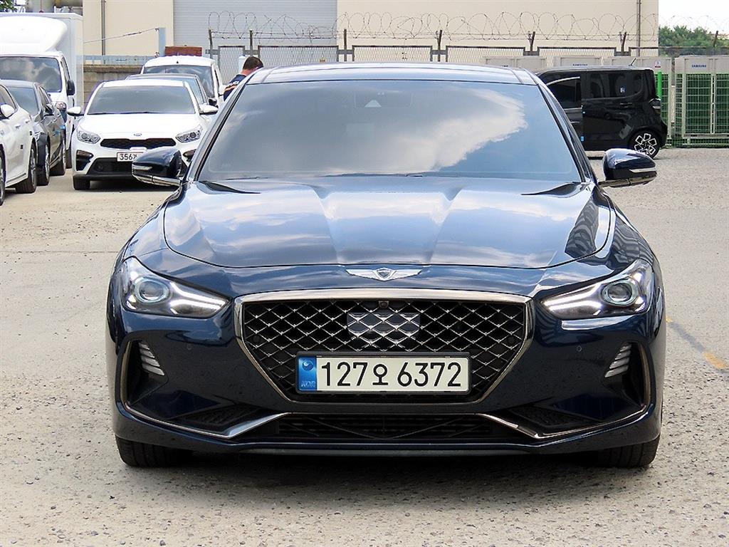 Genesis G70