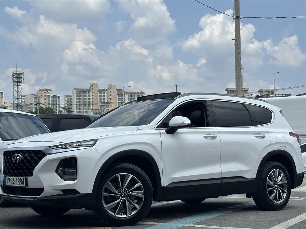 HYUNDAI Santa Fe 2019