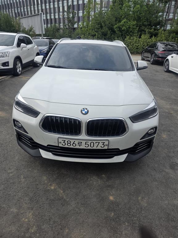 BMW X2