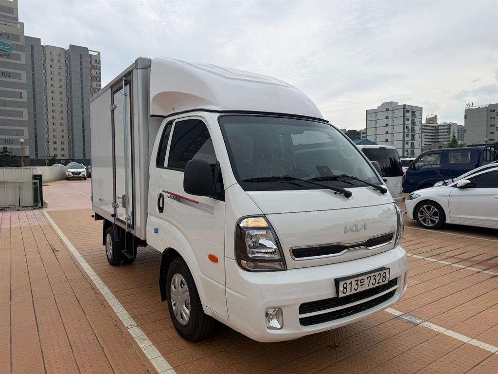 Small Truck Normal Box(High Deck) 2026 — Zona Franca Iquique