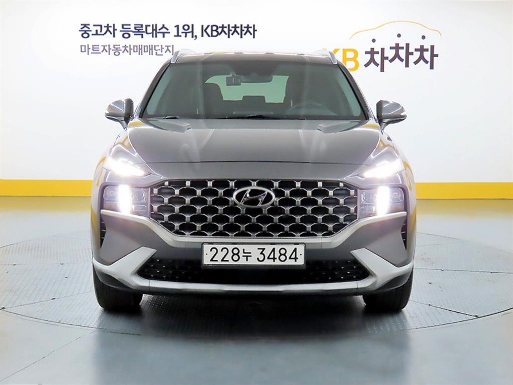 HYUNDAI Santa Fe 2022 — Zona Franca Iquique