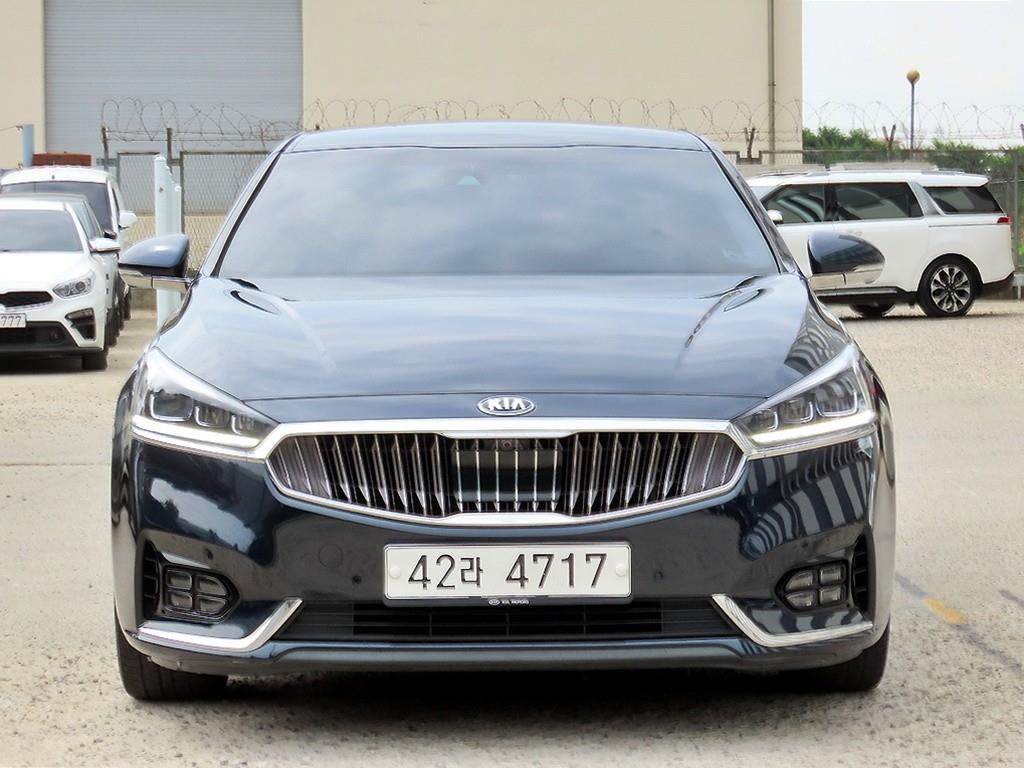 KIA K7