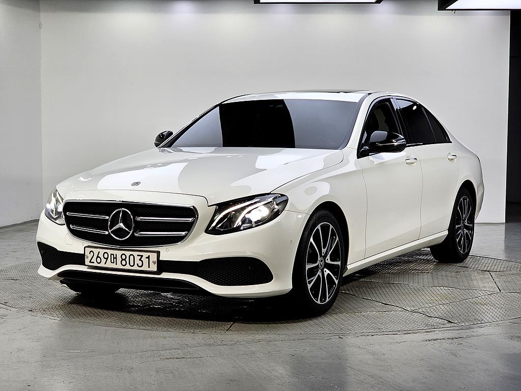 Mercedes Benz E class W213 E250 Avantga
