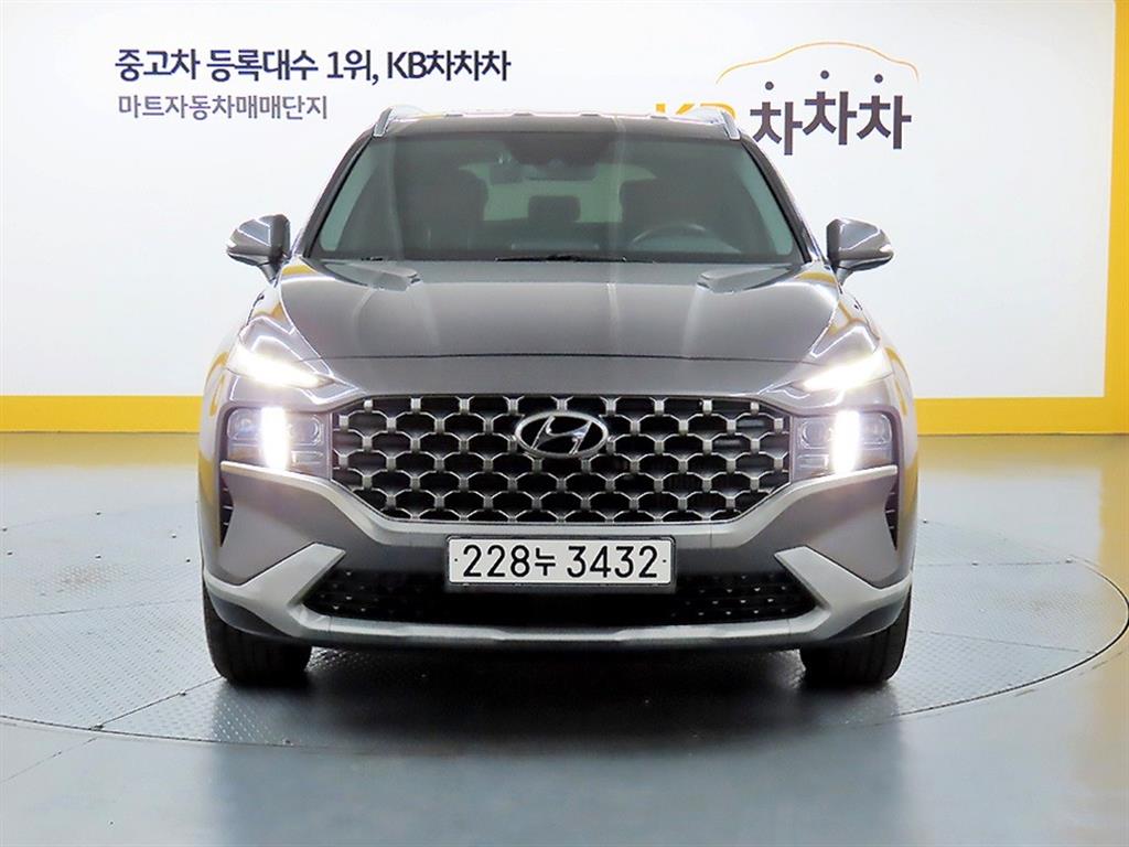 HYUNDAI Santa Fe 2022 — Zona Franca Iquique