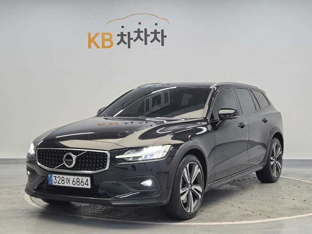 Volvo V60 Cross Country 2nd Generation