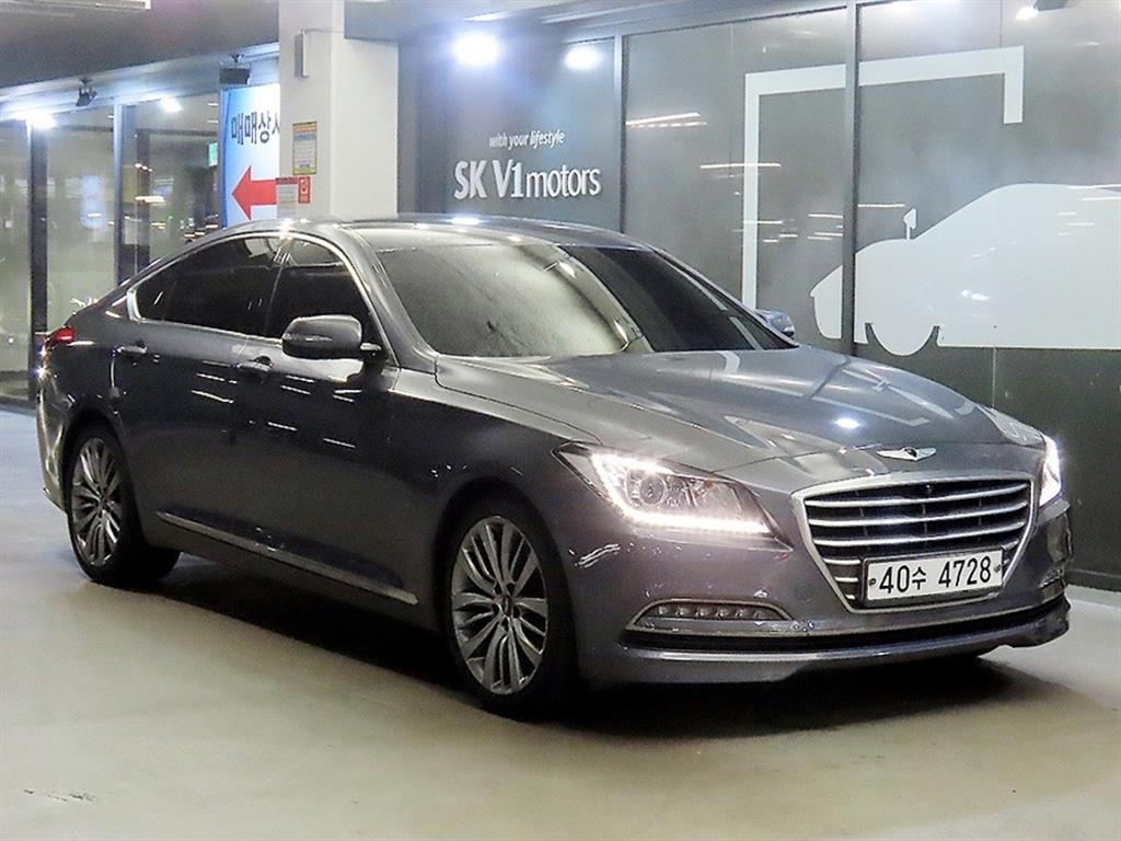 HYUNDAI Genesis