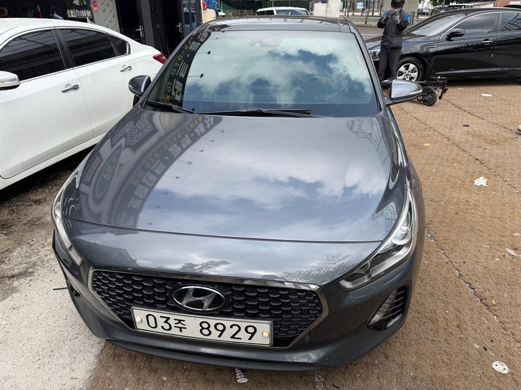 HYUNDAI i30