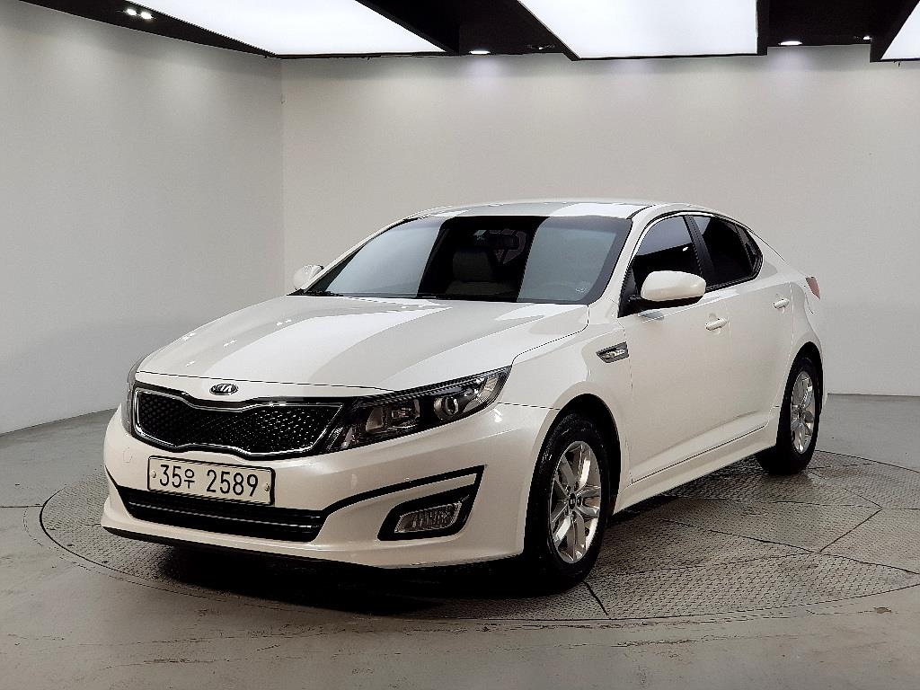 KIA K5 2015 — Zona Franca Iquique
