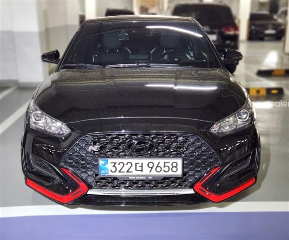 HYUNDAI Veloster