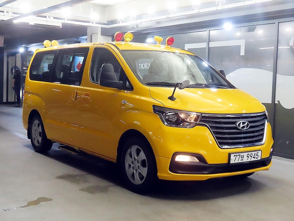 HYUNDAI Starex 2019