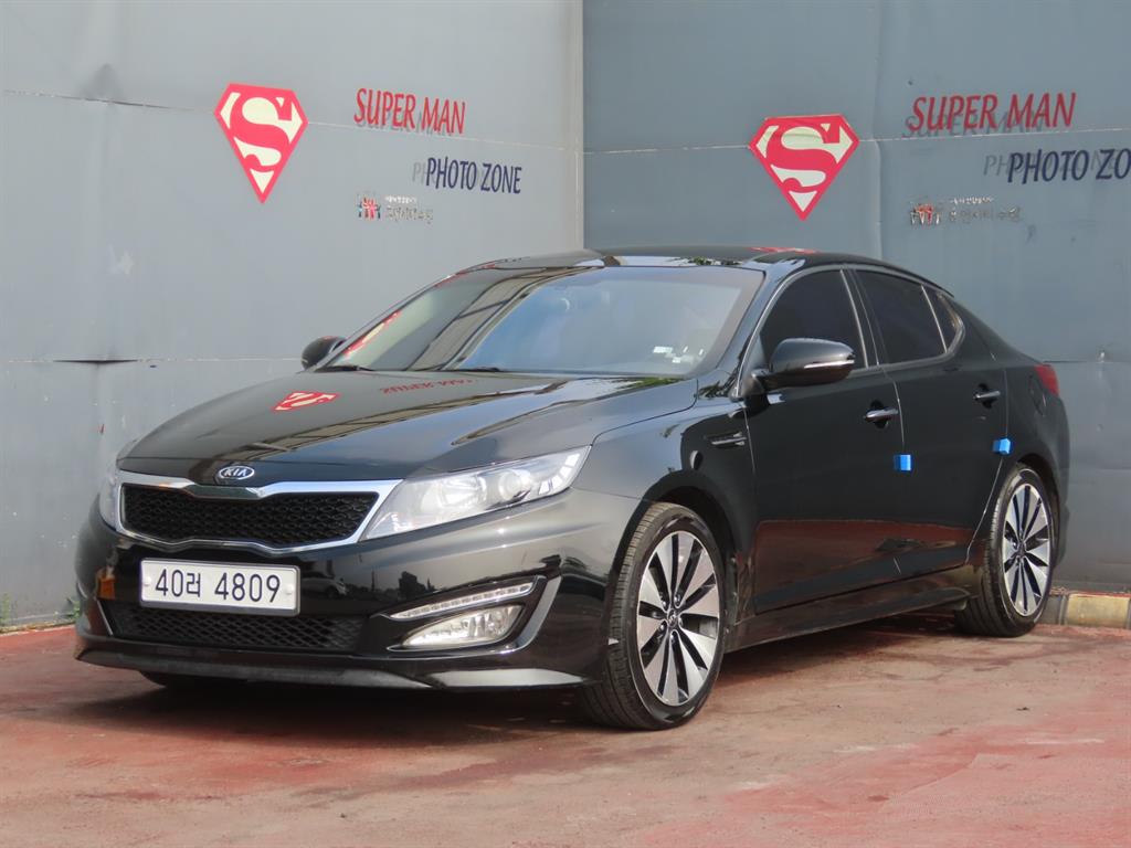 KIA K5 2012 — Zona Franca Iquique