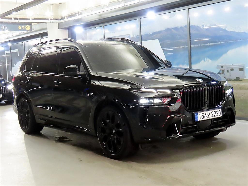 BMW X7