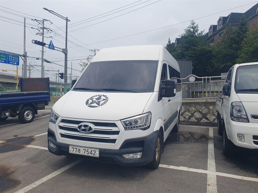 HYUNDAI Solati 2016 — Zona Franca Iquique