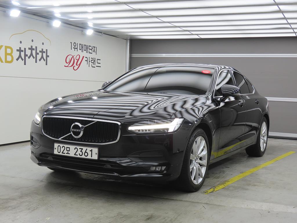 Volvo S90 T5 Momentum