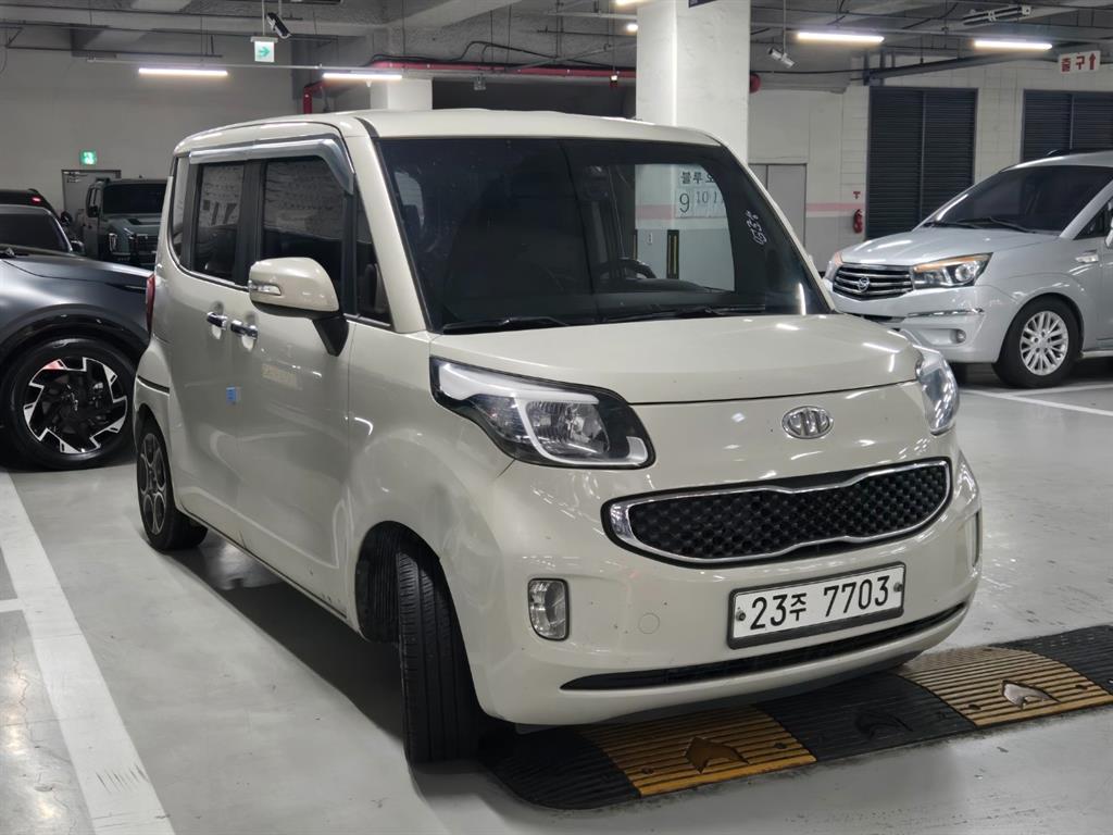 KIA Ray 2014 — Zona Franca Iquique