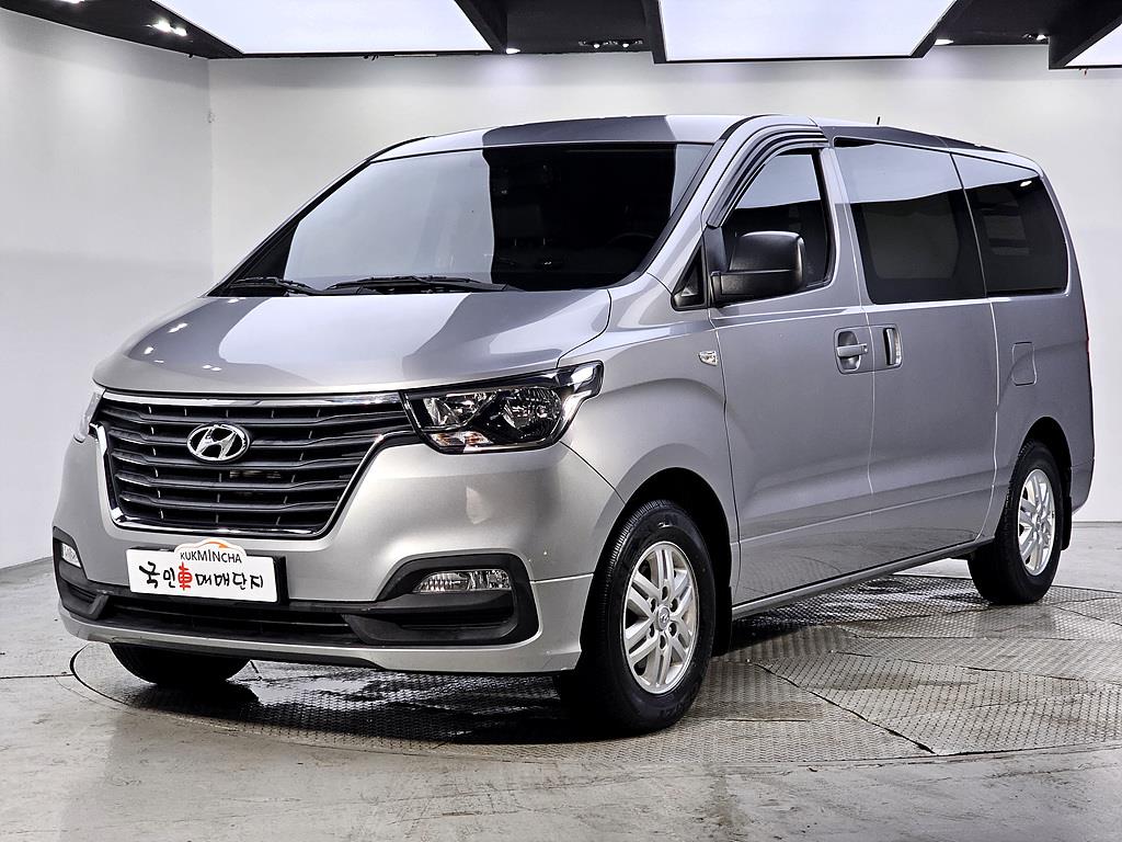 HYUNDAI Starex 2021