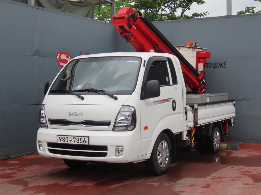 Small Truck Complaint (complaint vehicle)