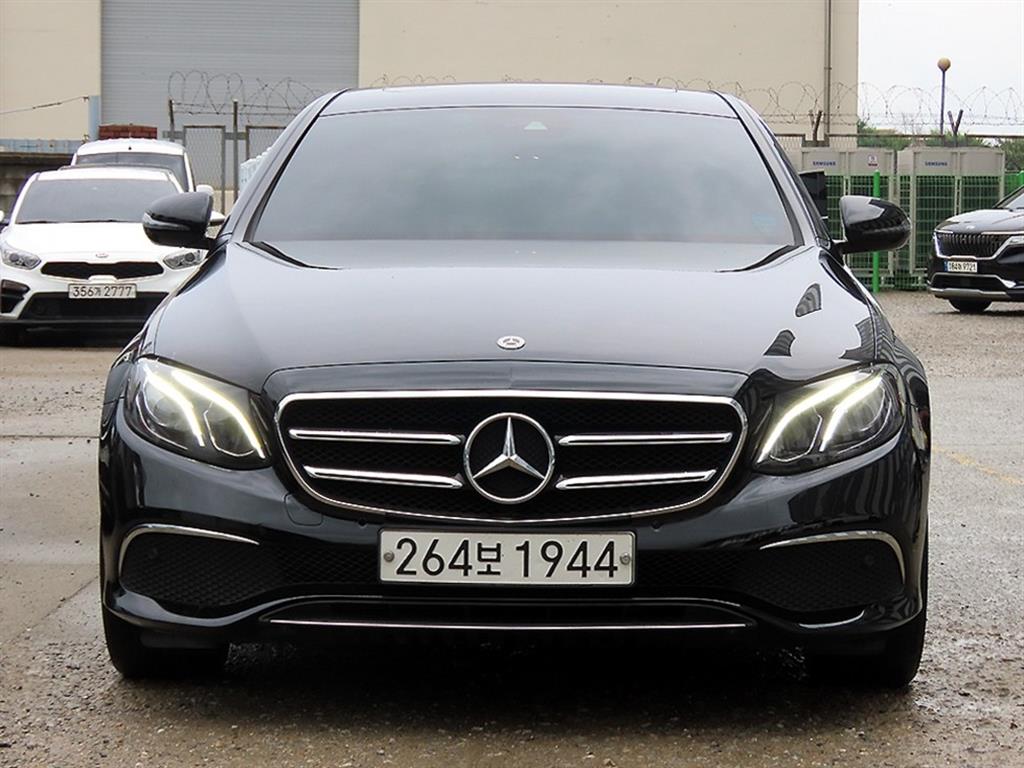 Mercedes Benz E class