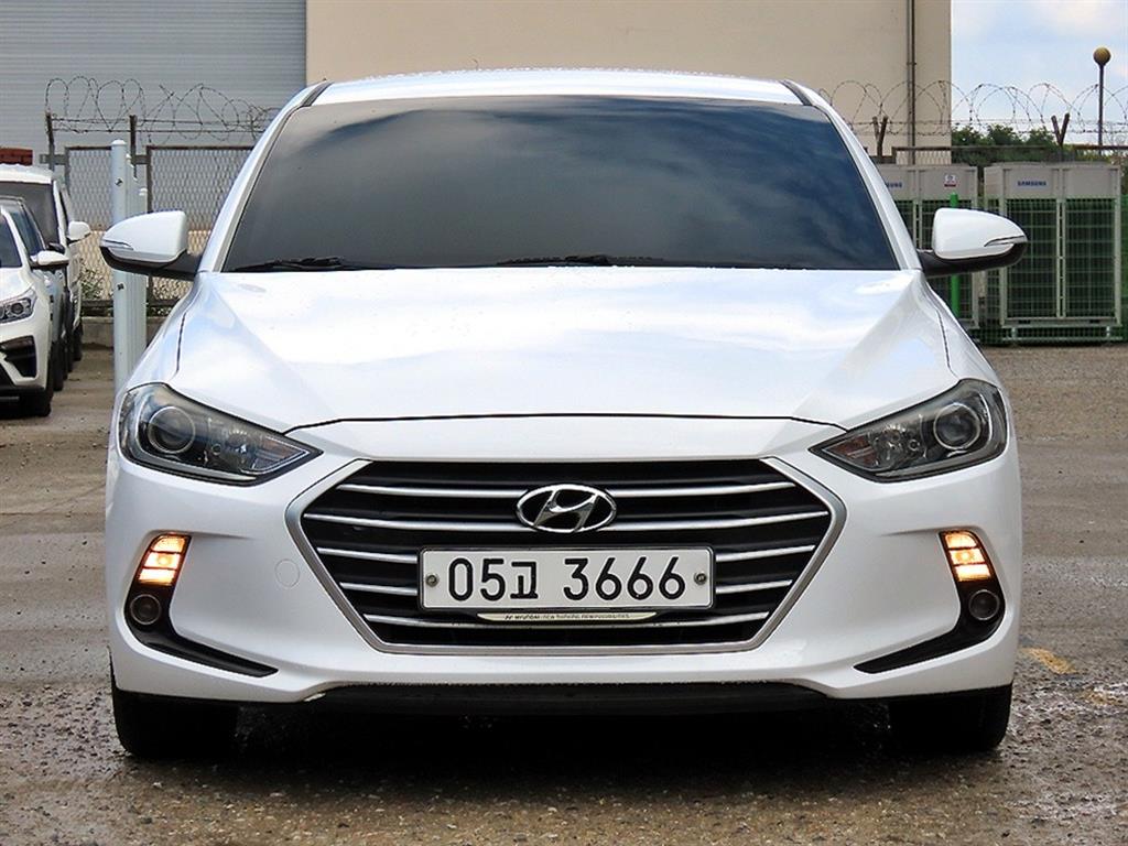 HYUNDAI Avante