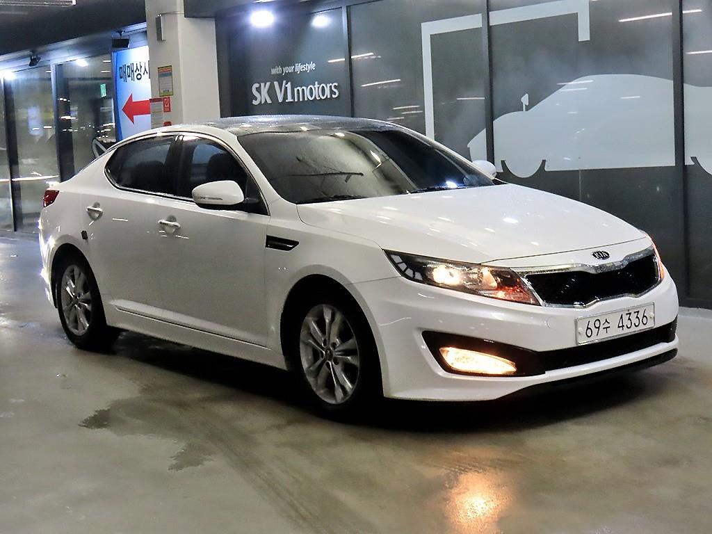 KIA K5 2011 — Zona Franca Iquique