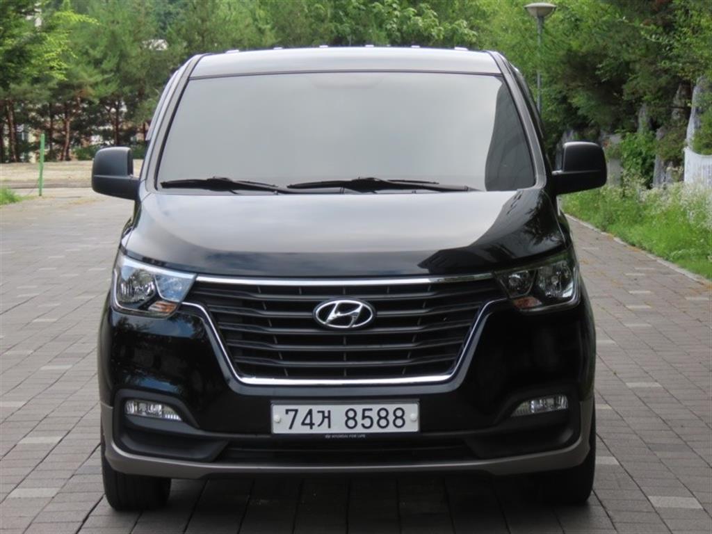 HYUNDAI Starex 2018 — Zona Franca Iquique
