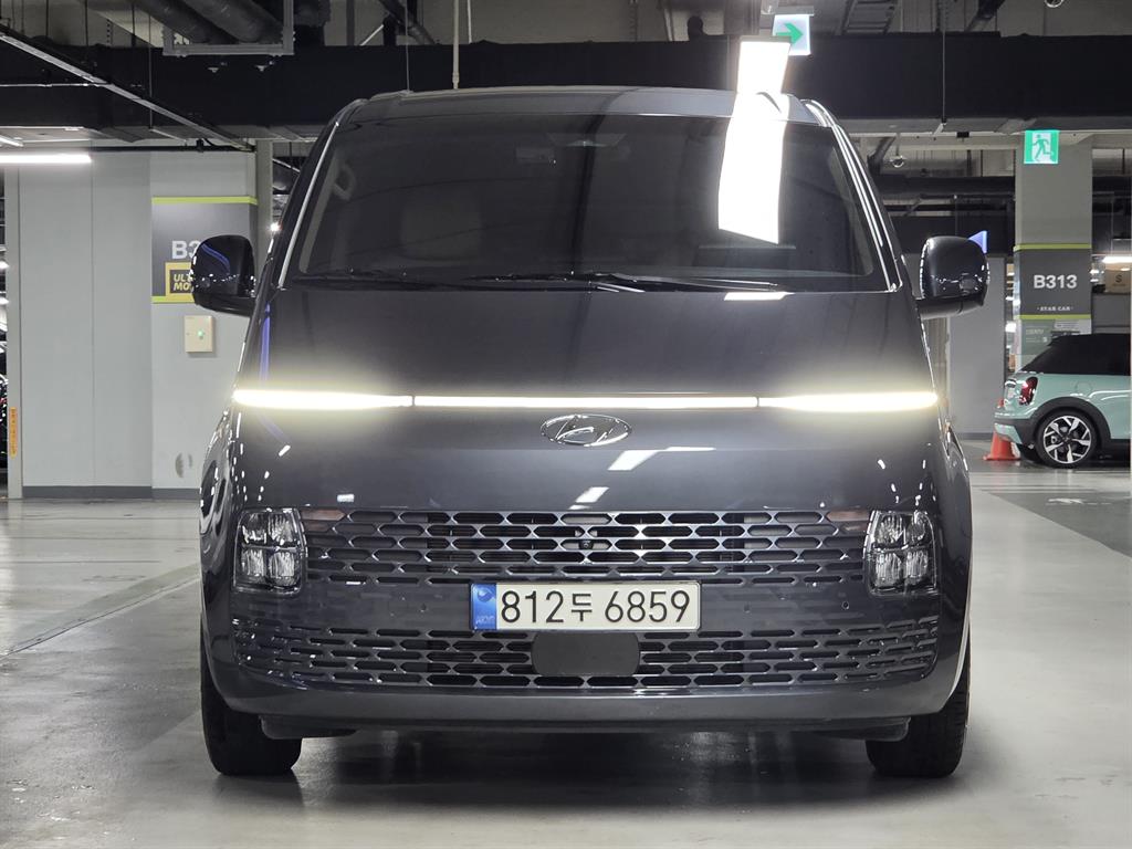 HYUNDAI Staria 2022 — Zona Franca Iquique
