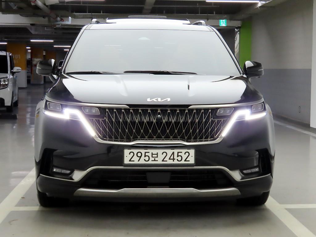 KIA Carnival 2023 — Zona Franca Iquique