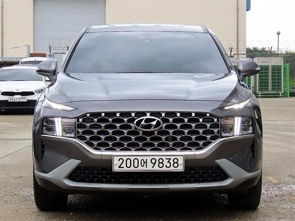 HYUNDAI Santa Fe 2022 — Zona Franca Iquique
