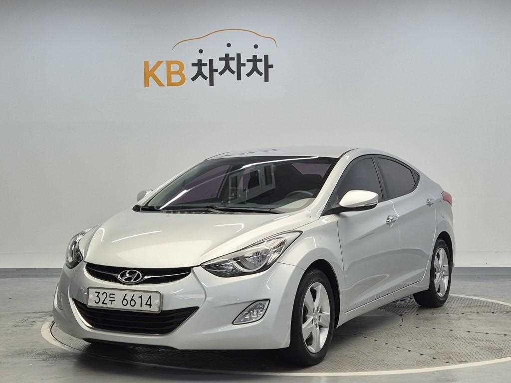 HYUNDAI Avante MD M16 GDI Luxury