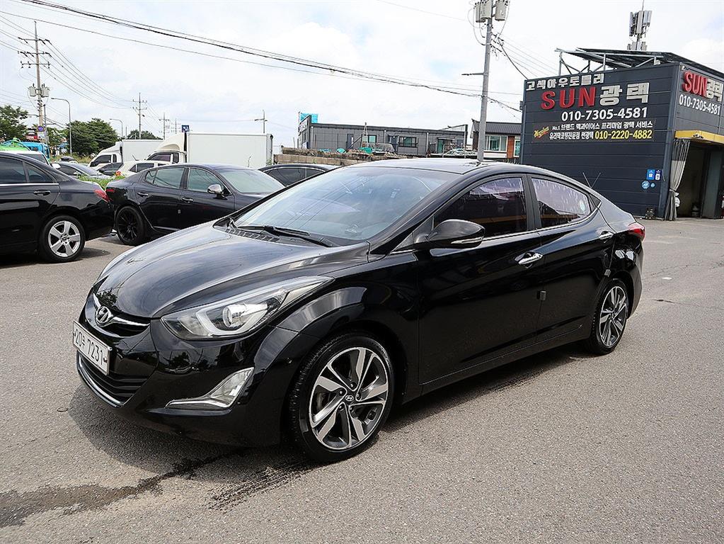 HYUNDAI Avante