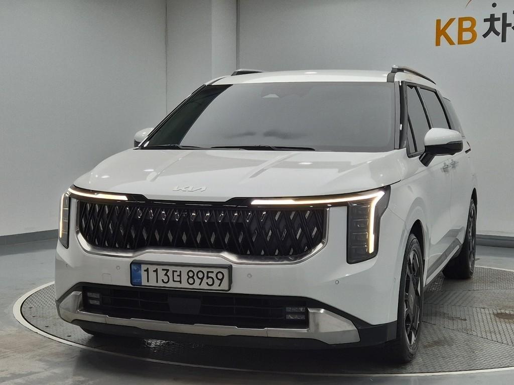 KIA Carnival 2024 — Zona Franca Iquique
